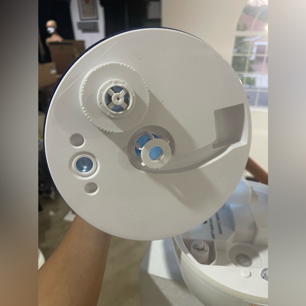 Humidifier - Picture 3 of 10